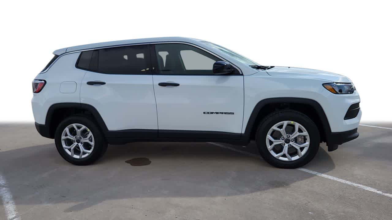 2025 Jeep Compass Sport 9