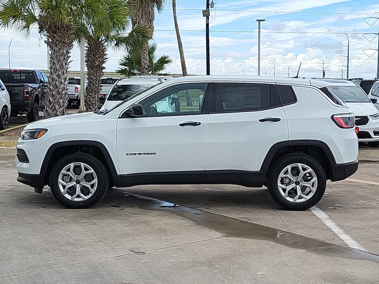 2025 Jeep Compass Sport 11