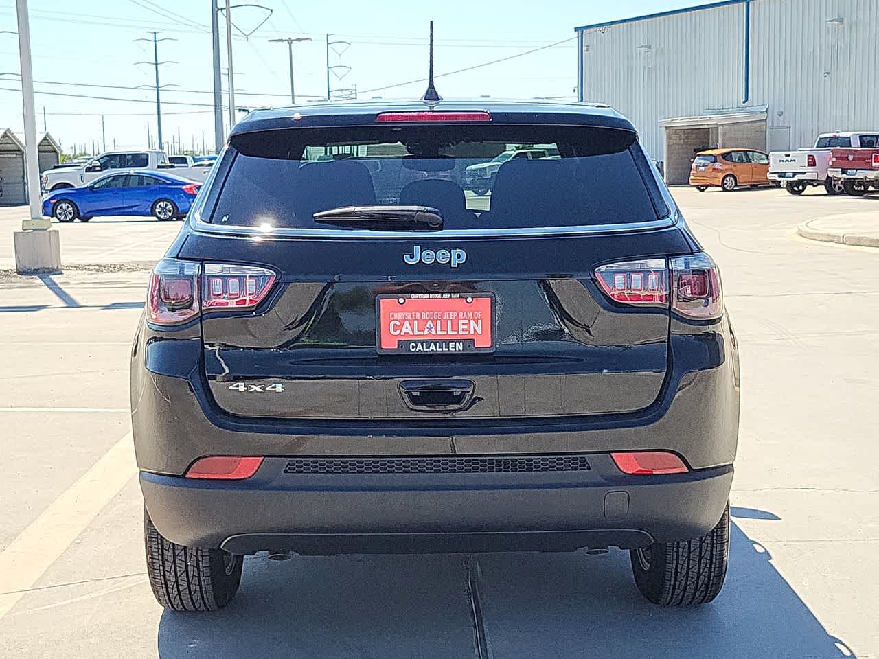 2025 Jeep Compass Sport 13