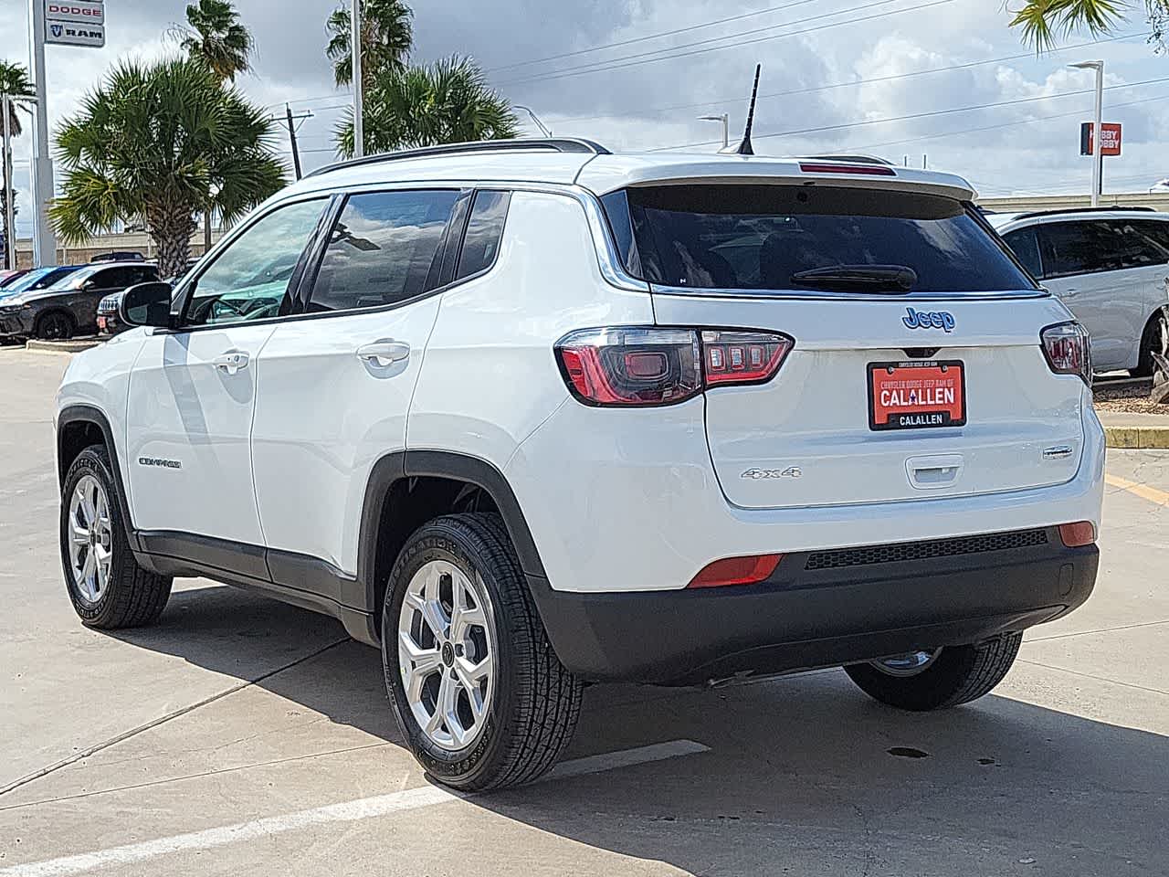 2025 Jeep Compass Latitude 12