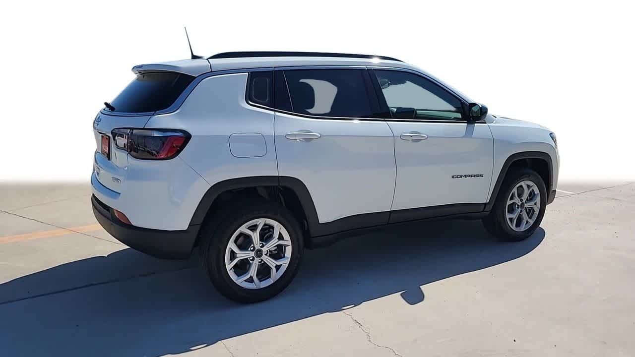 2025 Jeep Compass Latitude 8