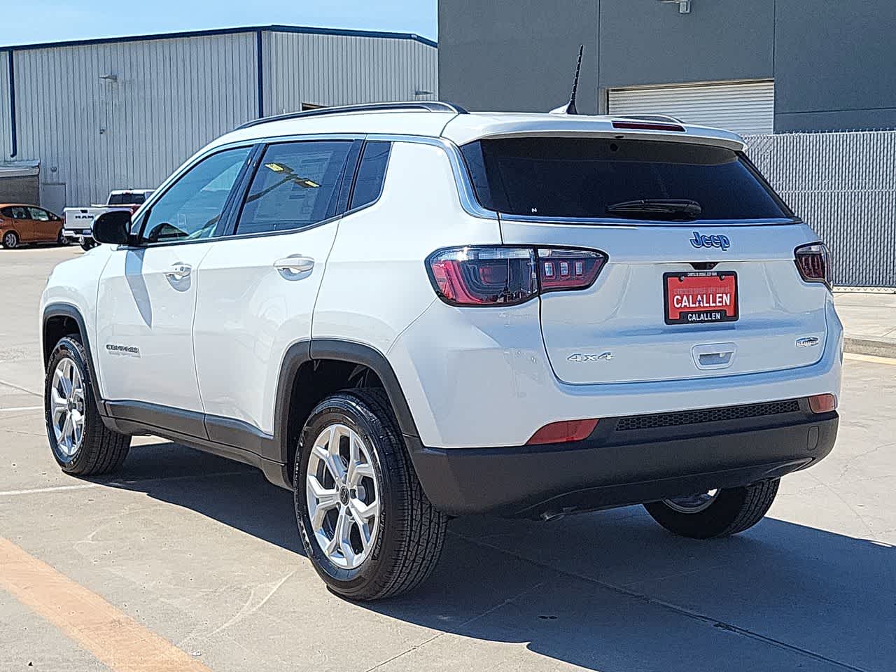 2025 Jeep Compass Latitude 12