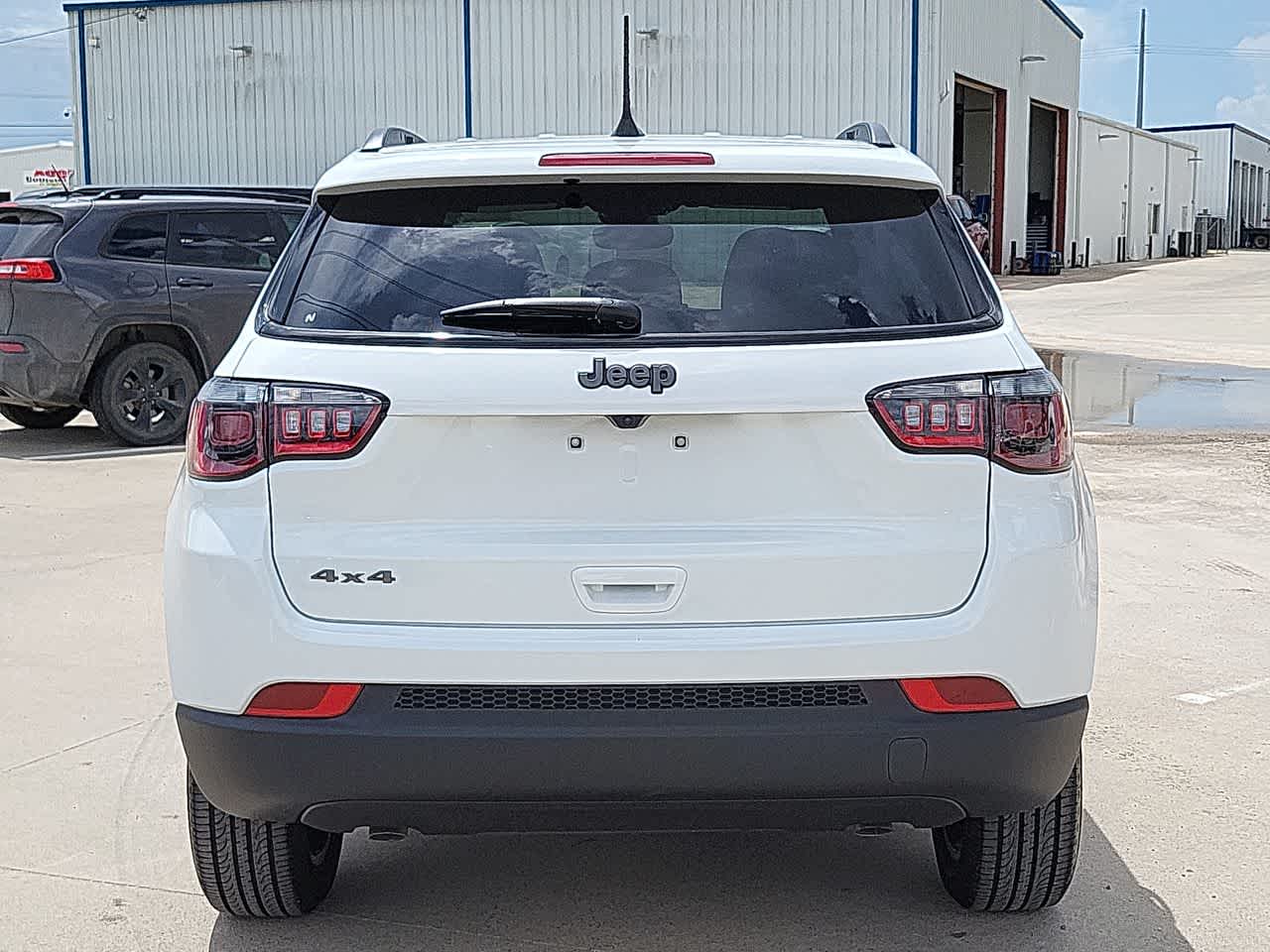 2025 Jeep Compass Latitude 13