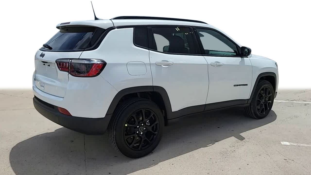 2025 Jeep Compass Latitude 8