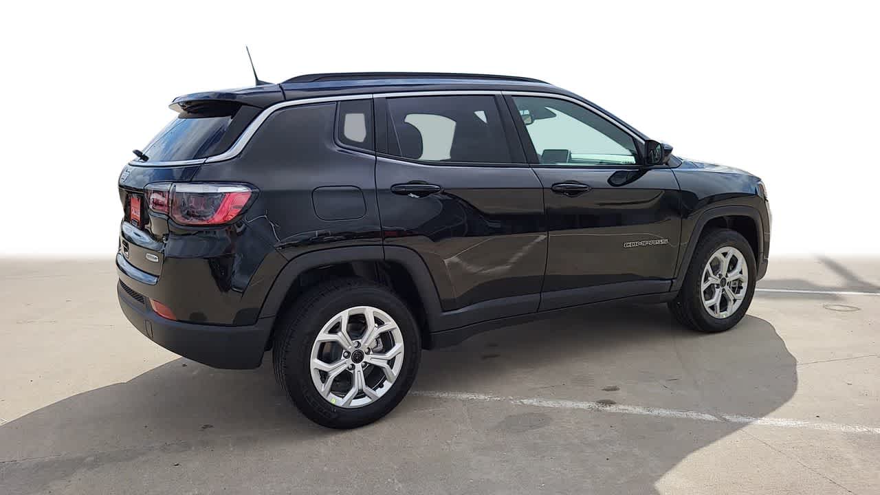 2025 Jeep Compass Latitude 8