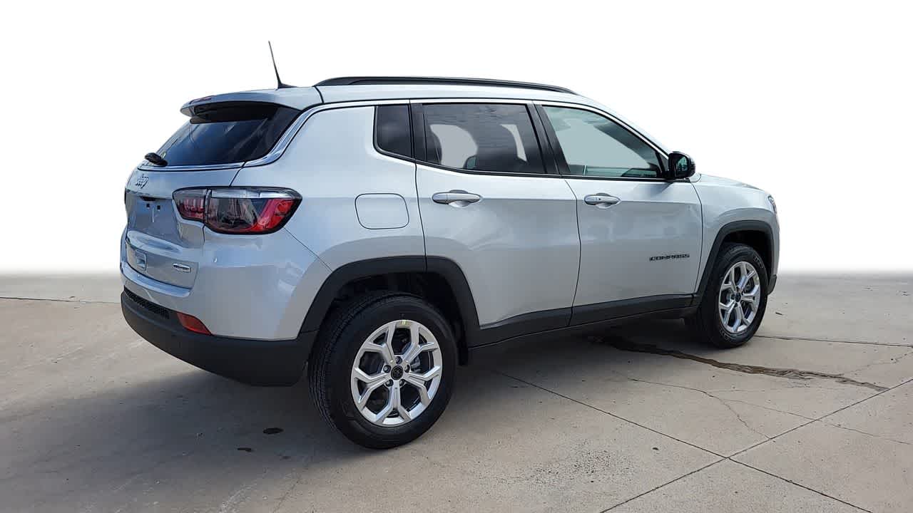 2025 Jeep Compass Latitude 8