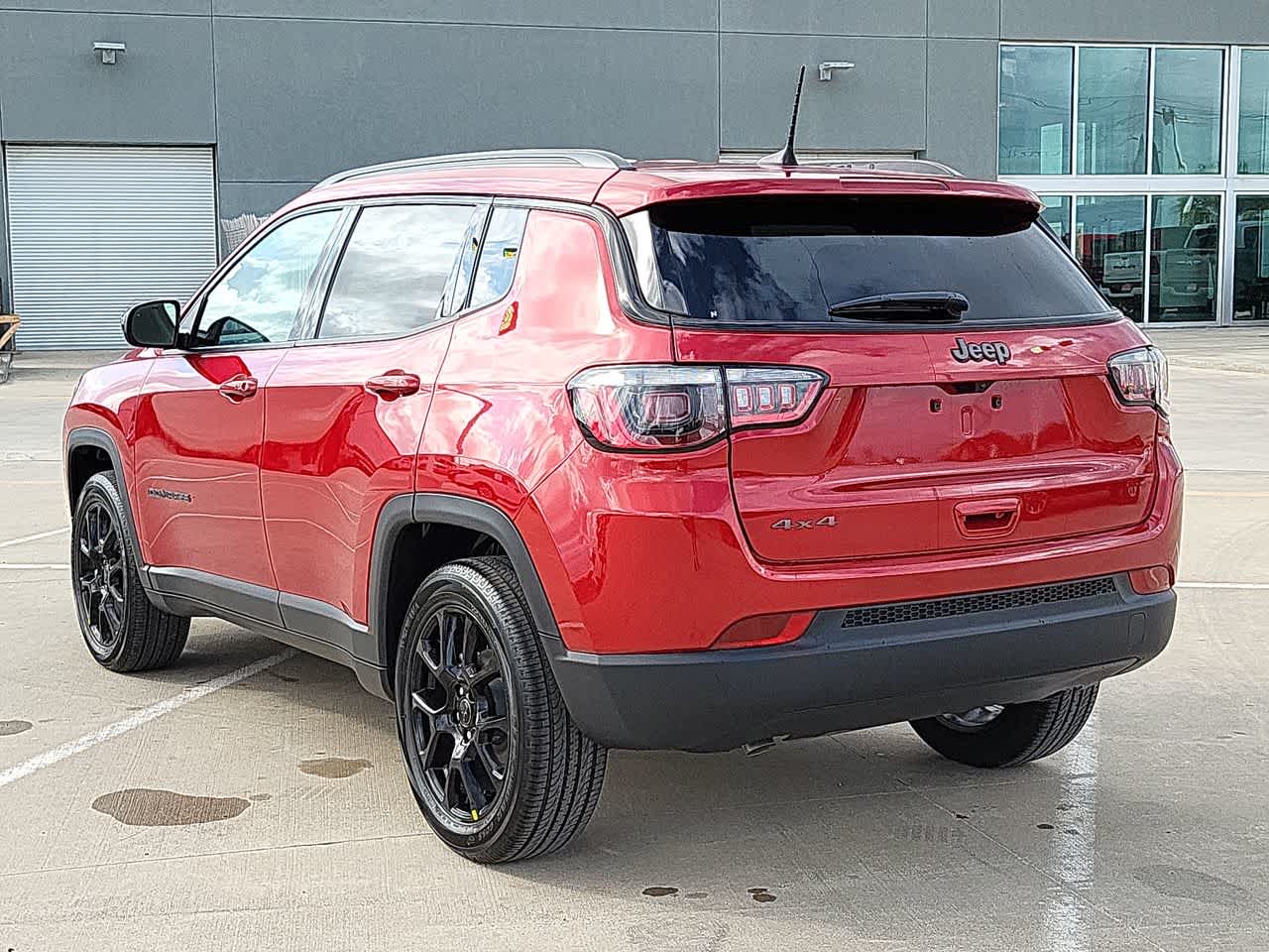 2025 Jeep Compass Latitude 12