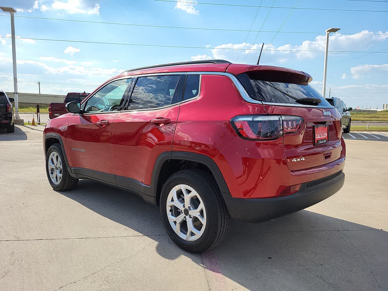 2025 Jeep Compass Latitude 12