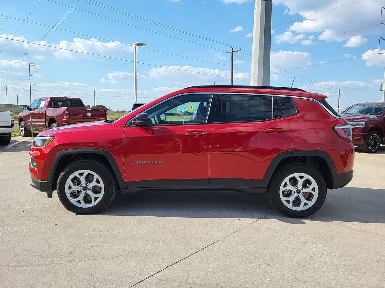 2025 Jeep Compass Latitude 11