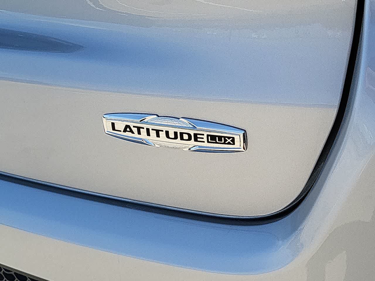 2024 Jeep Compass Latitude Lux 15