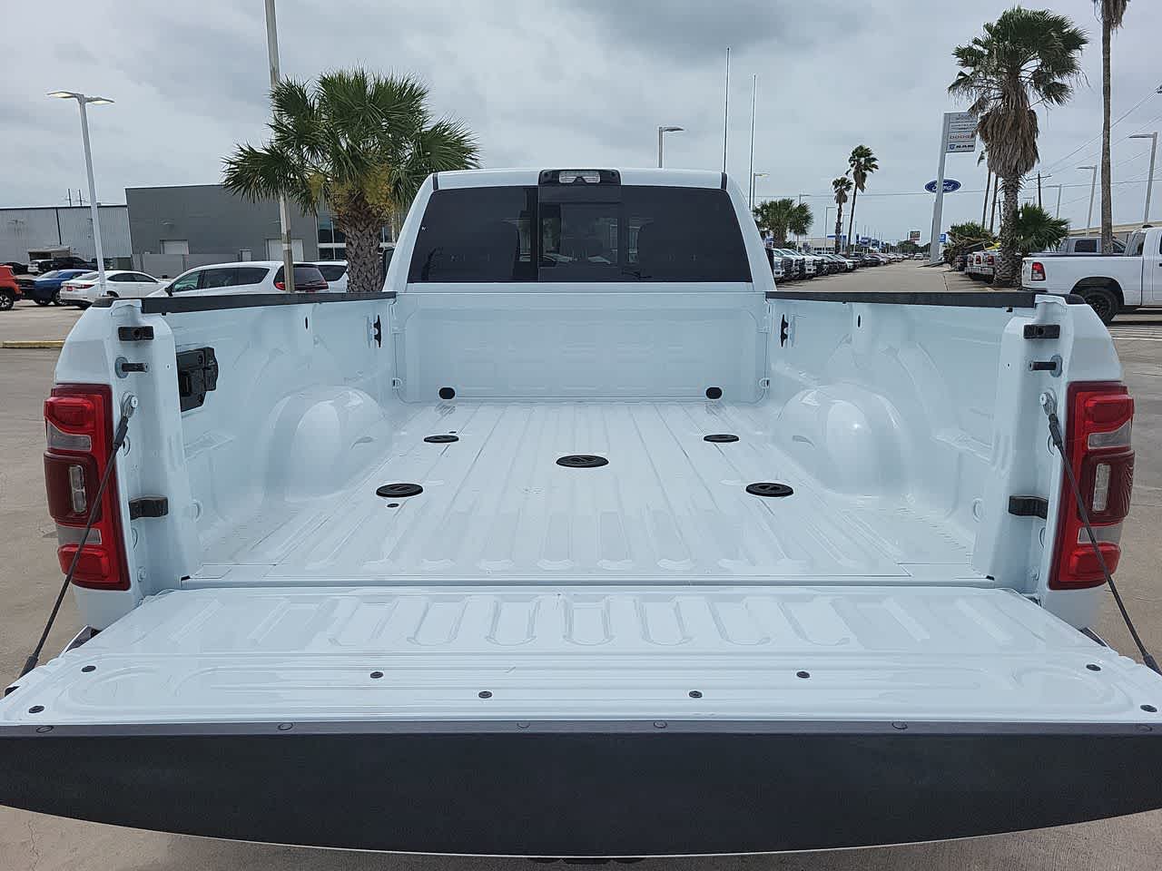 2024 Ram 3500 Tradesman 4x4 Crew Cab 8 Box 27