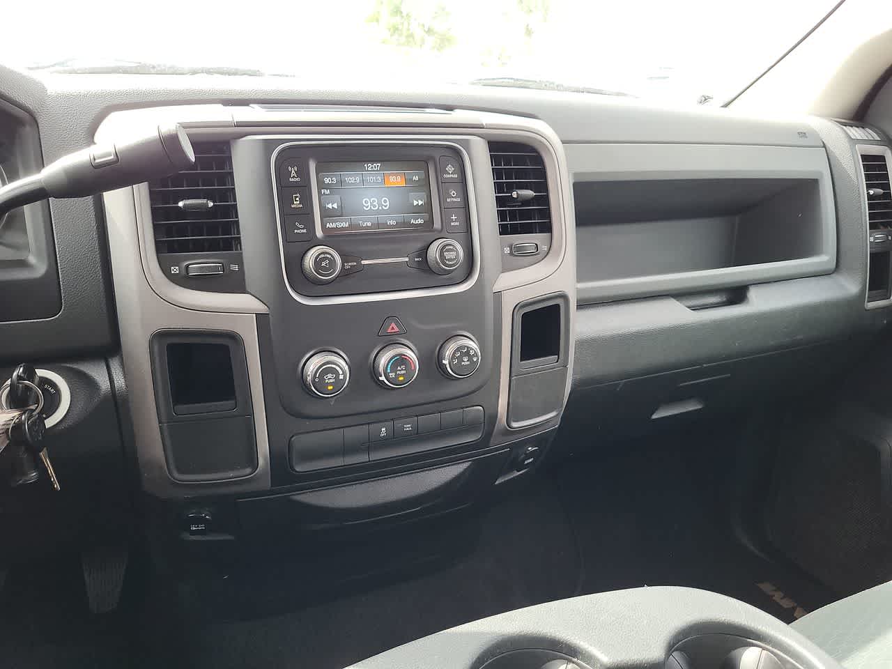 2014 Ram 1500 Express 2WD Reg Cab 120.5 24