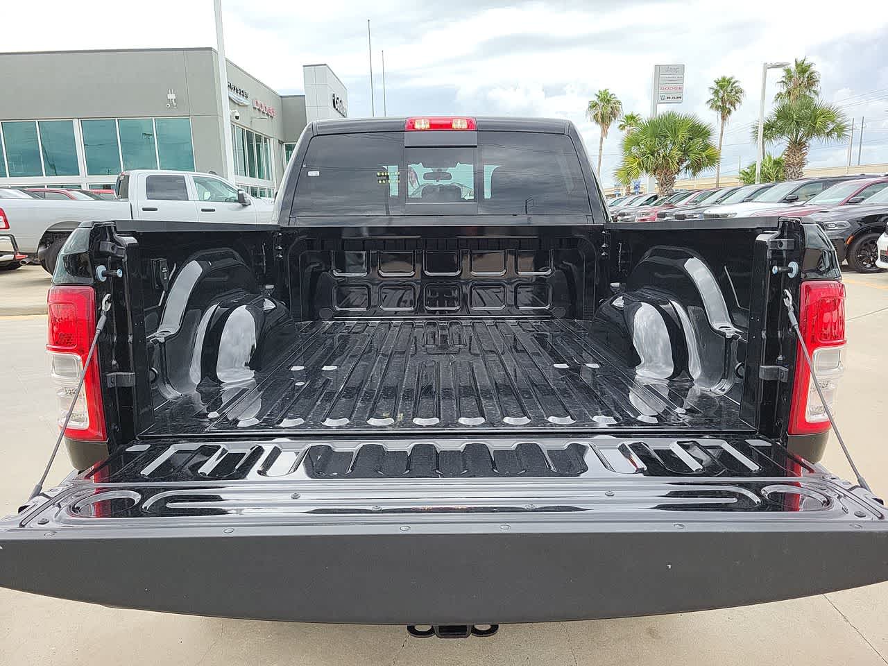 2024 Ram 2500 Tradesman 4x4 Crew Cab 64 Box 27