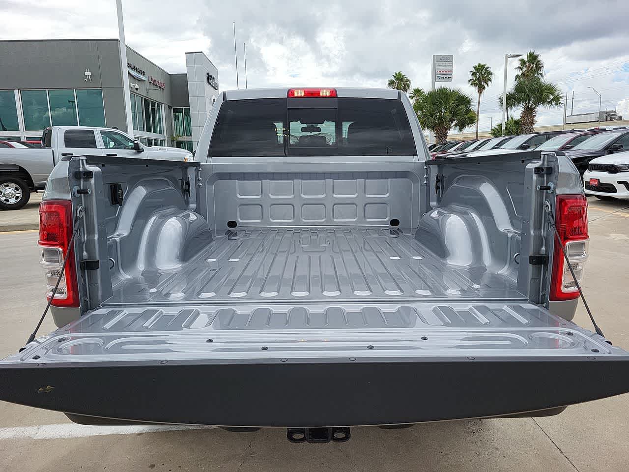 2024 Ram 2500 Tradesman 4x4 Crew Cab 64 Box 27