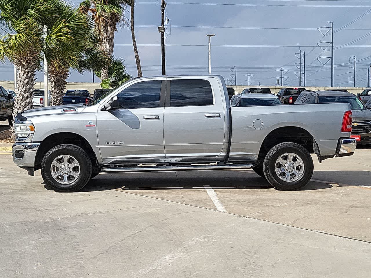 2022 Ram 2500 Big Horn 4x4 Crew Cab 64 Box 11