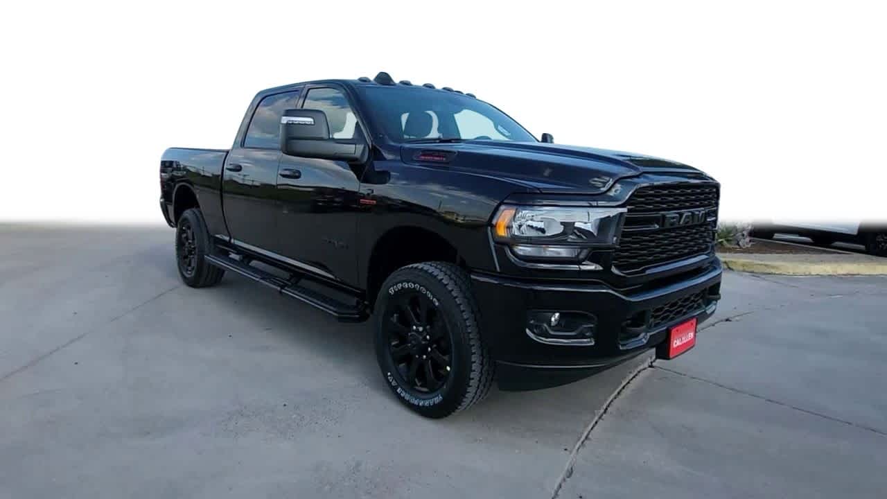 2024 Ram 2500 Big Horn 4x4 Crew Cab 64 Box 2