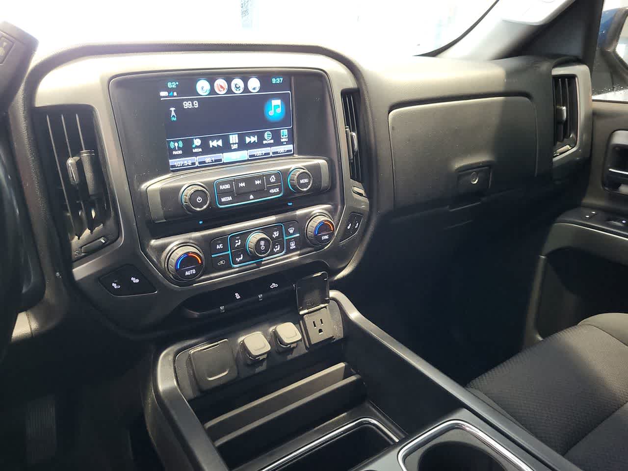 2018 Chevrolet Silverado 1500 LT 2WD Crew Cab 143.5 24