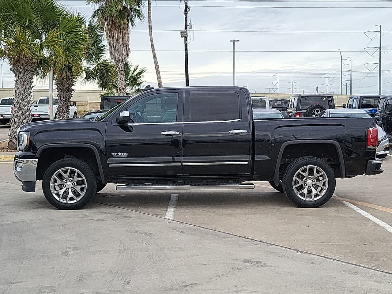 2018 GMC Sierra 1500 SLT 2WD Crew Cab 143.5 11