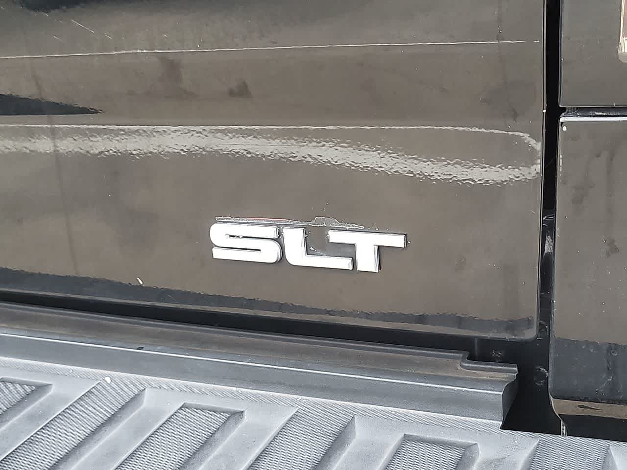 2018 GMC Sierra 1500 SLT 2WD Crew Cab 143.5 15