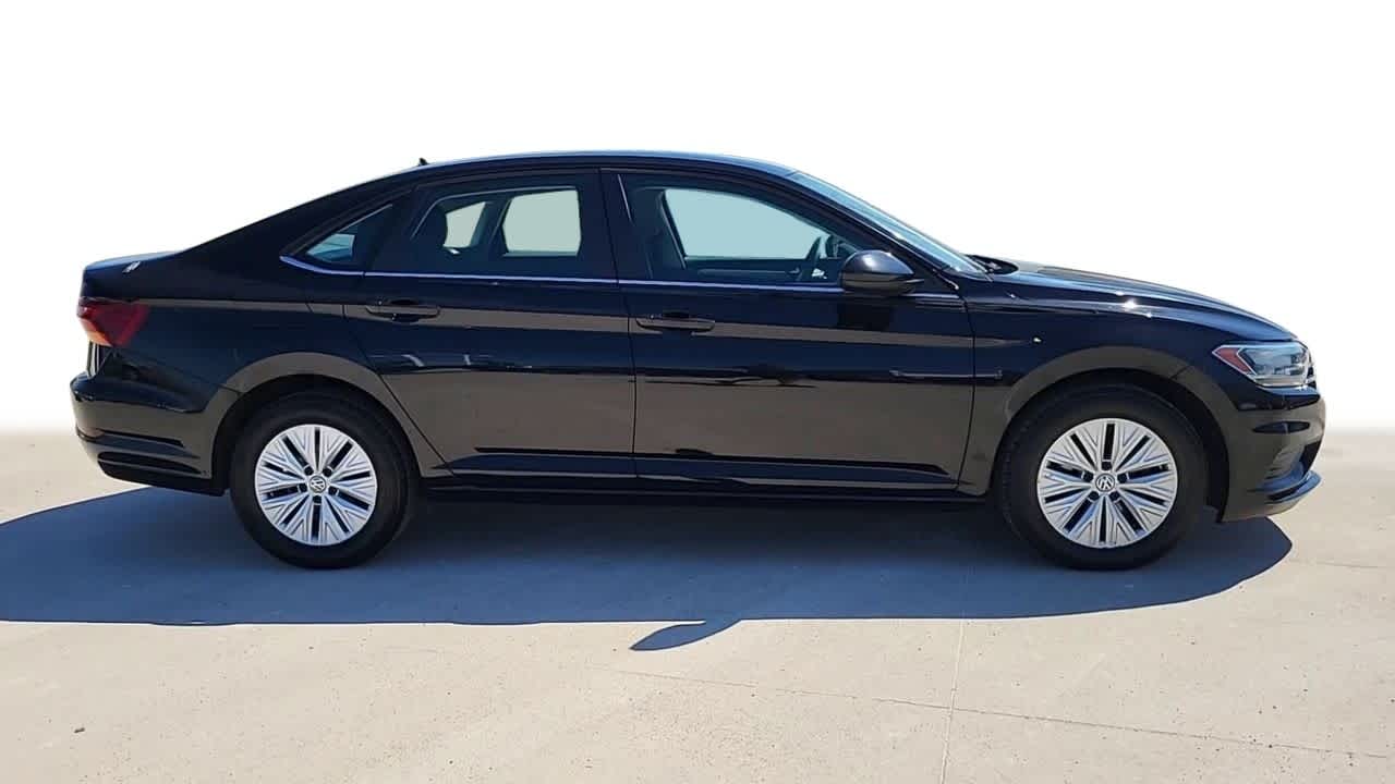 2019 Volkswagen Jetta S 9