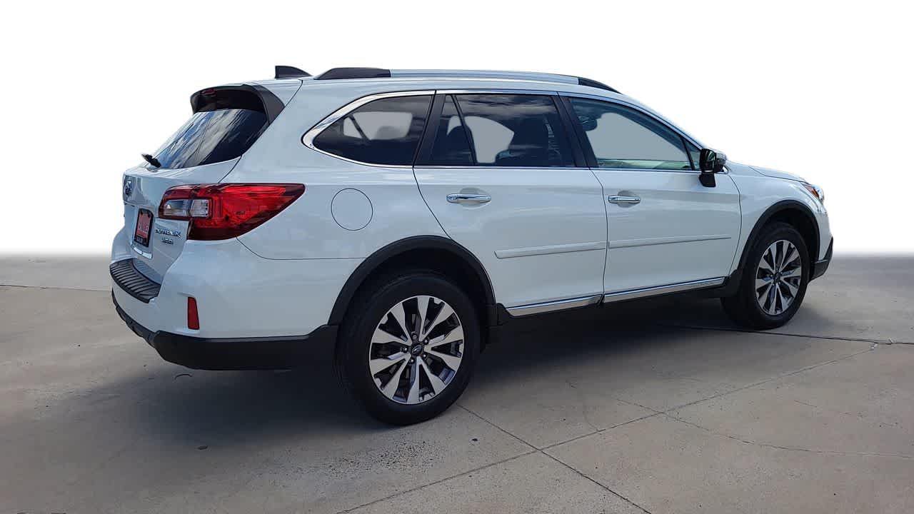 2017 Subaru Outback Touring 8