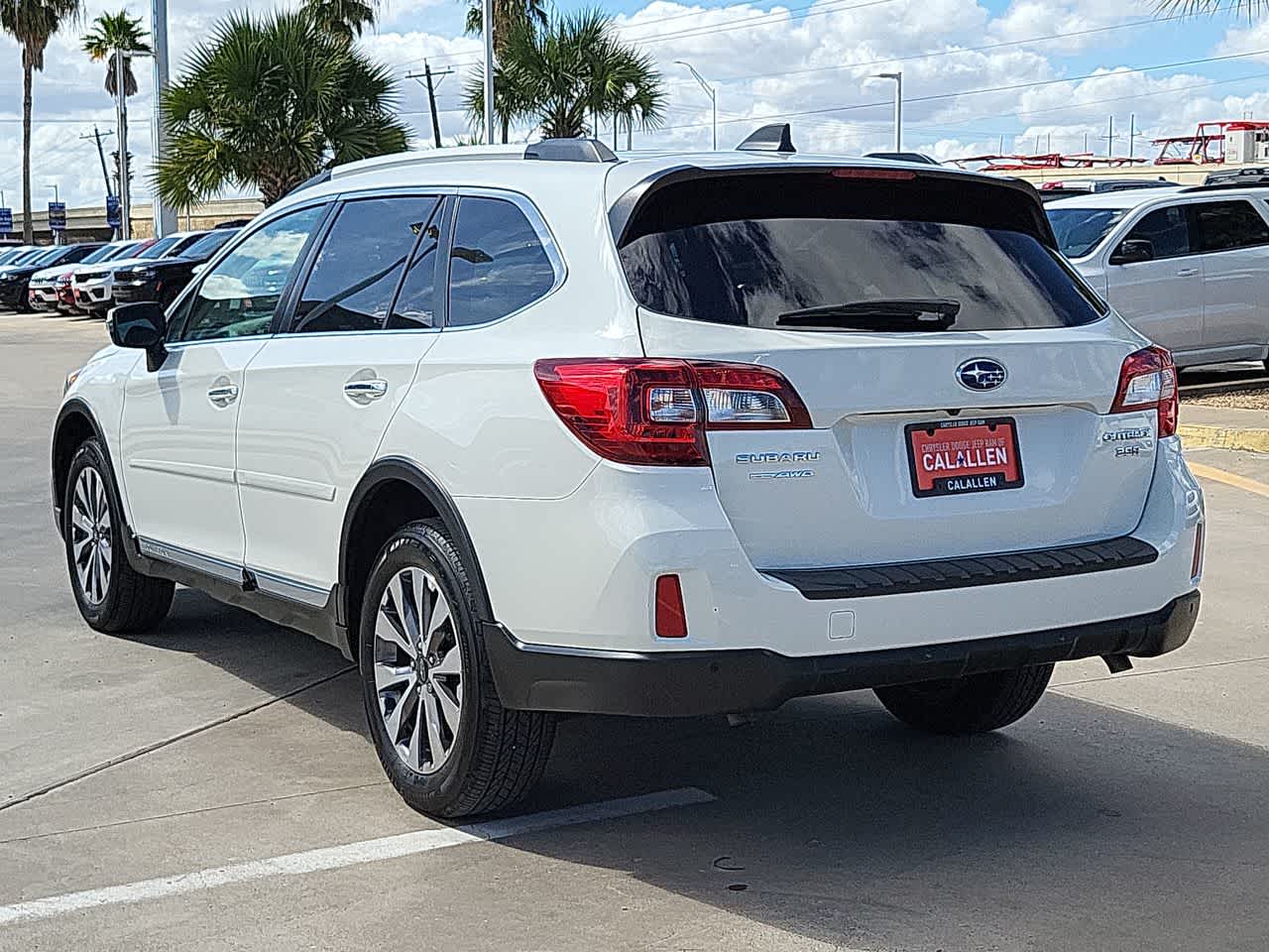 2017 Subaru Outback Touring 12