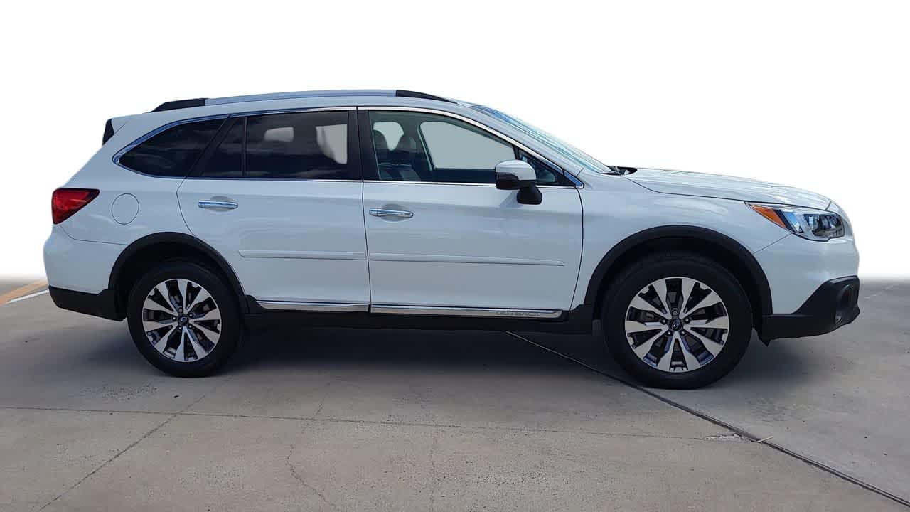 2017 Subaru Outback Touring 9