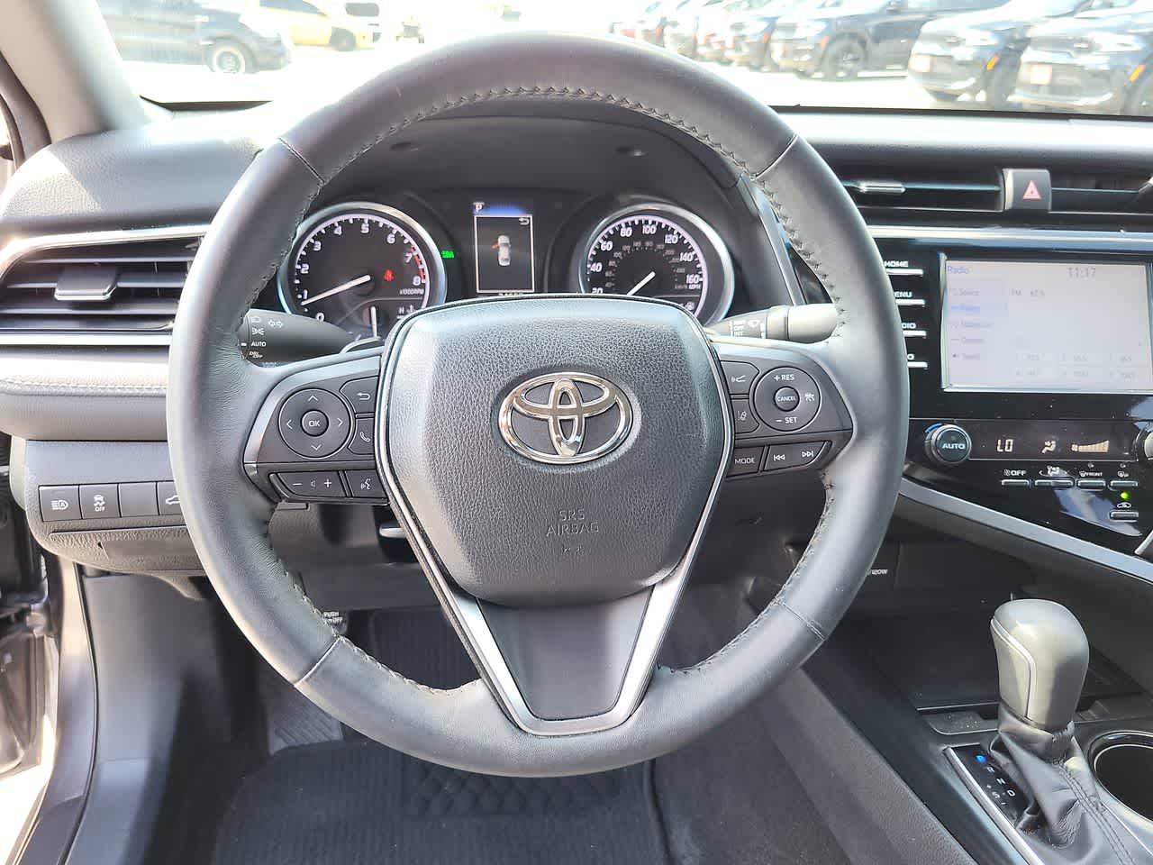 2018 Toyota Camry SE 23