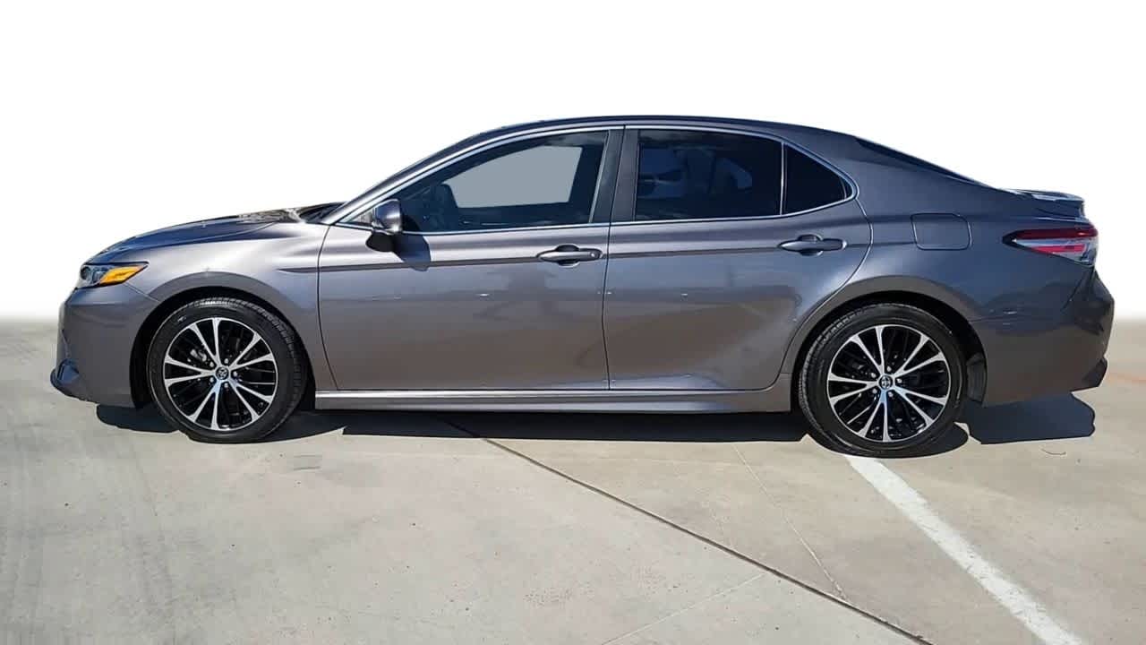 2018 Toyota Camry SE 5