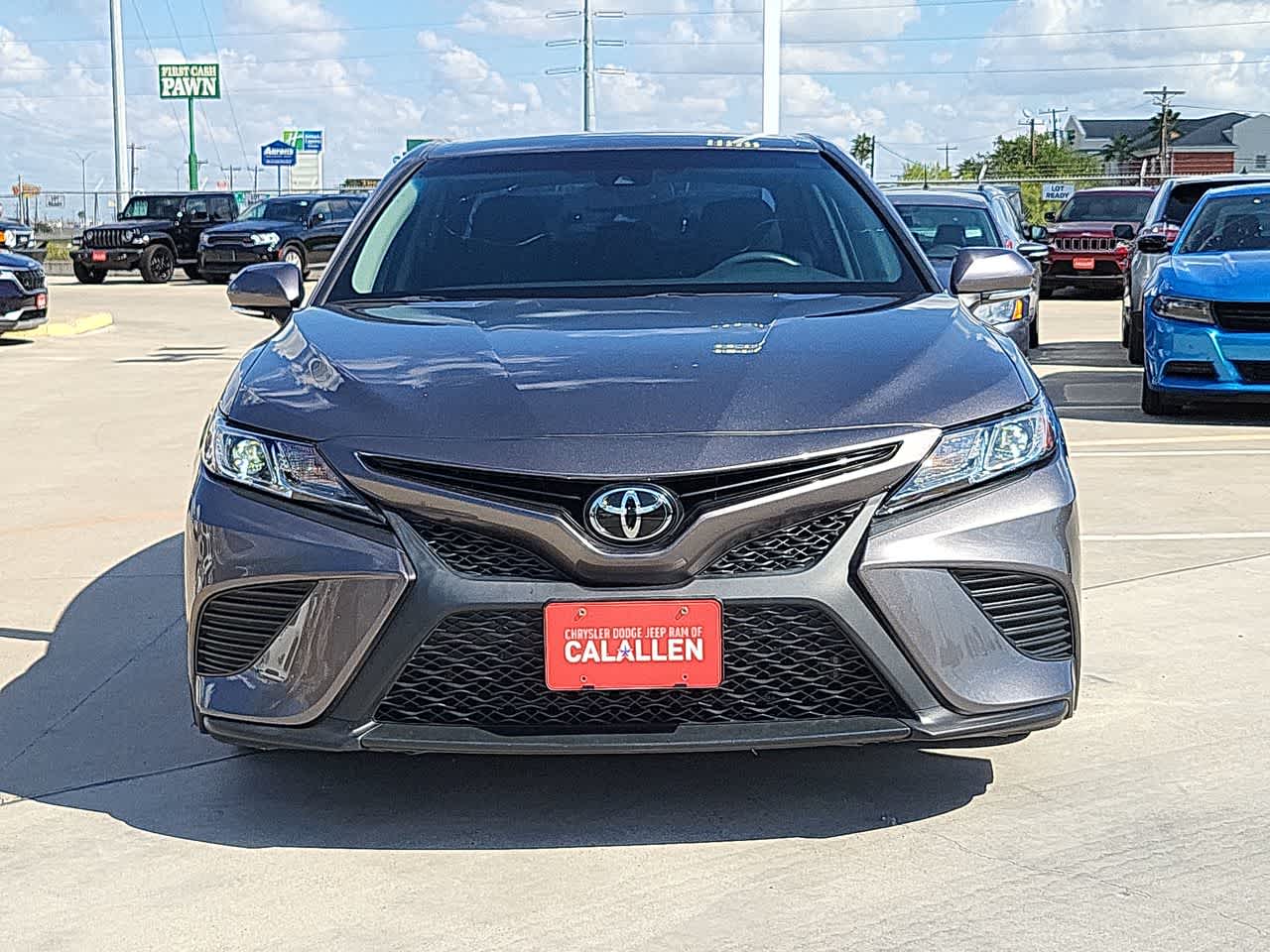 2018 Toyota Camry SE 14