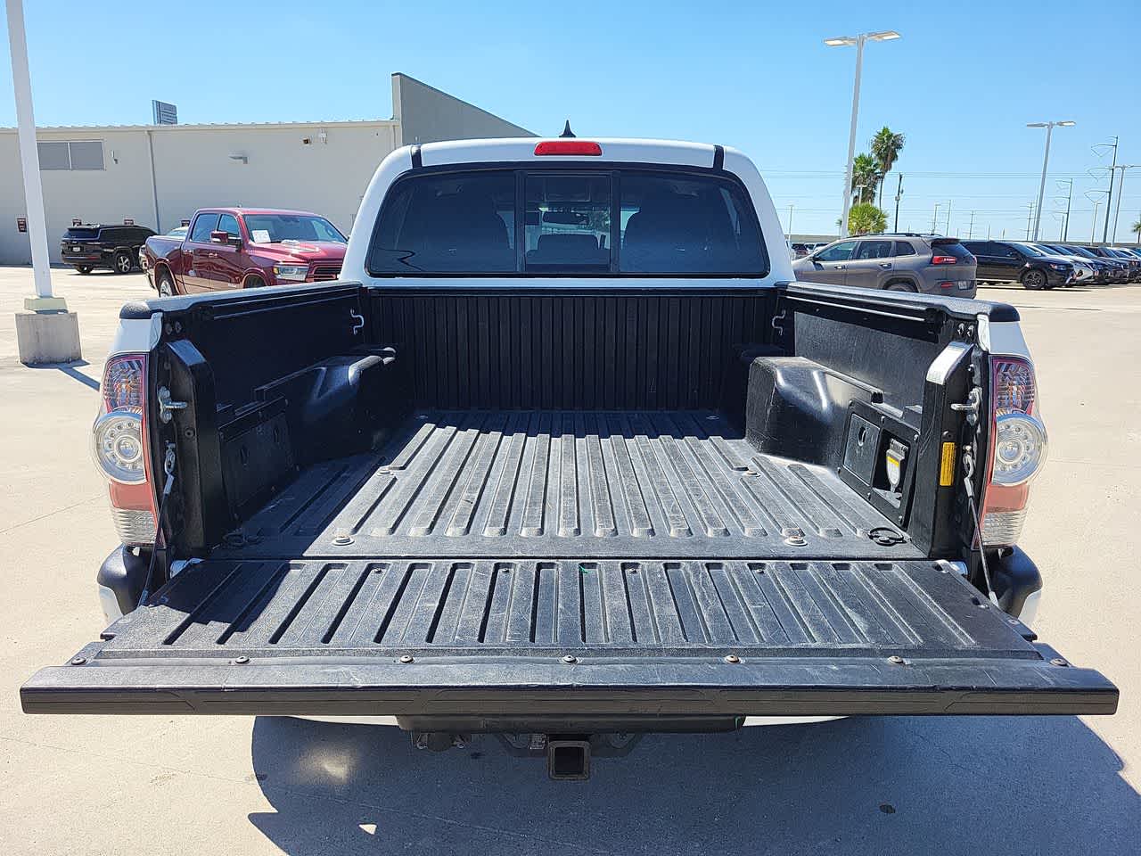 2015 Toyota Tacoma PreRunner 2WD Double Cab V6 AT 27