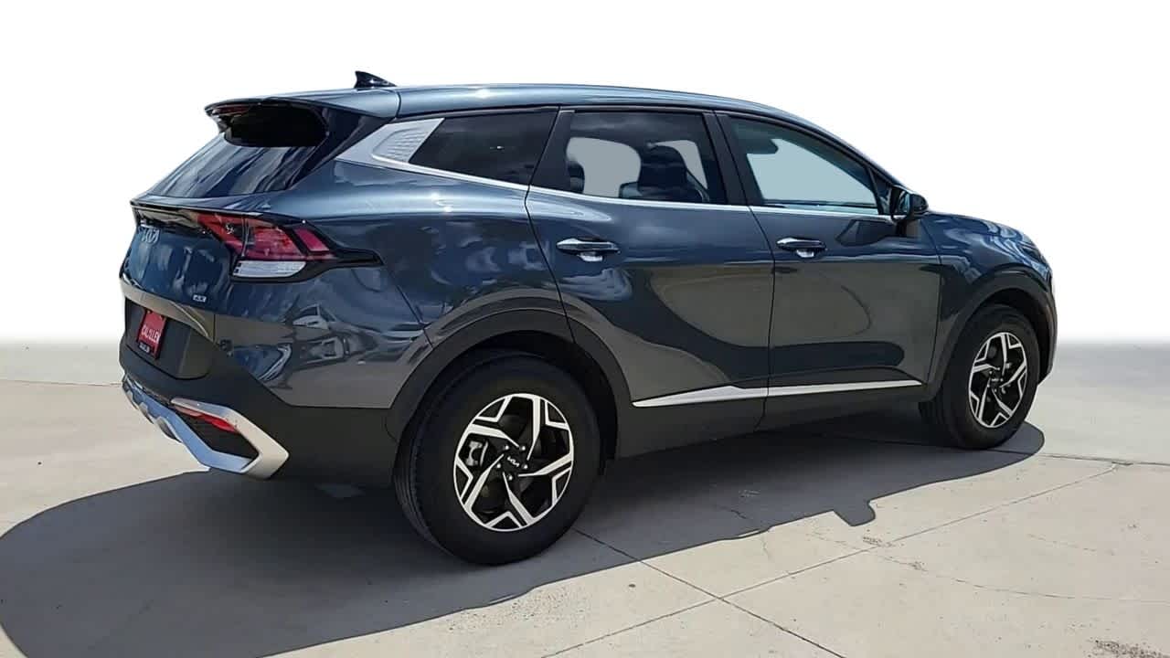 2023 Kia Sportage LX 8