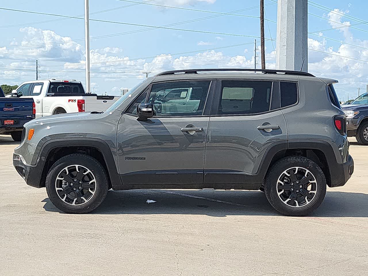 2023 Jeep Renegade Upland 11