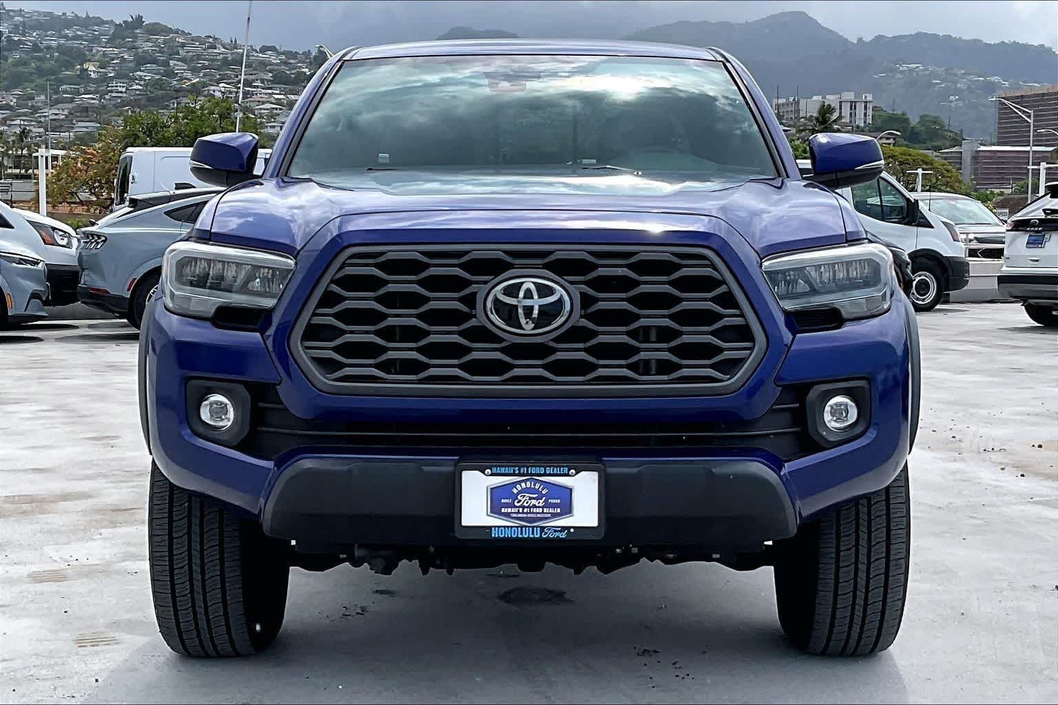 View vehicle photo 6