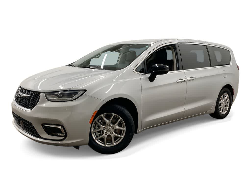 Silver Mist Clearcoat 2024 Chrysler Pacifica Minivan Front-Wheel Drive 9-Speed Automatic