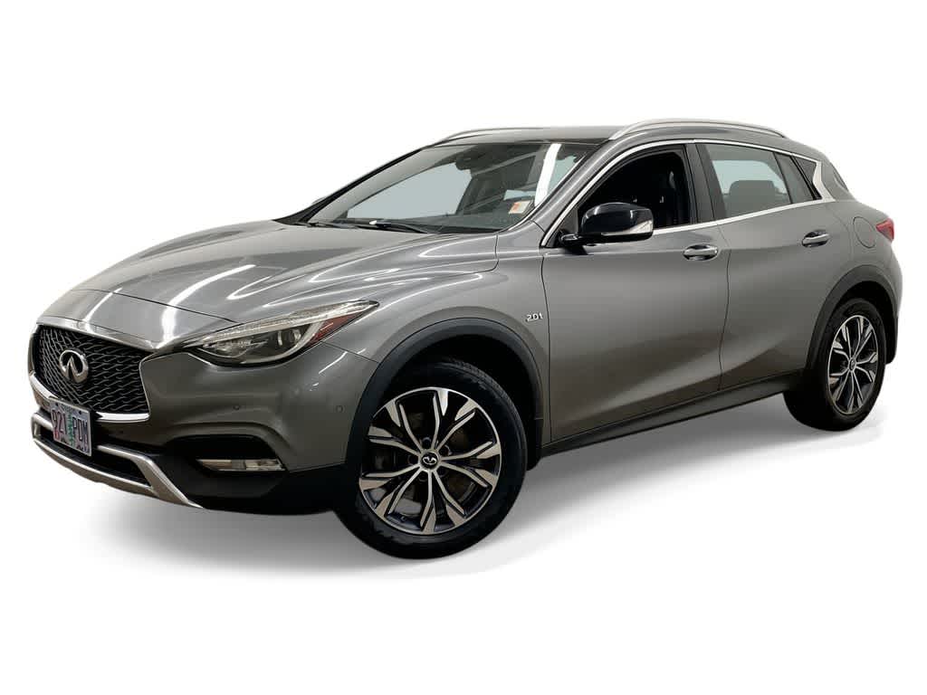 2017 INFINITI QX30 Premium AWD