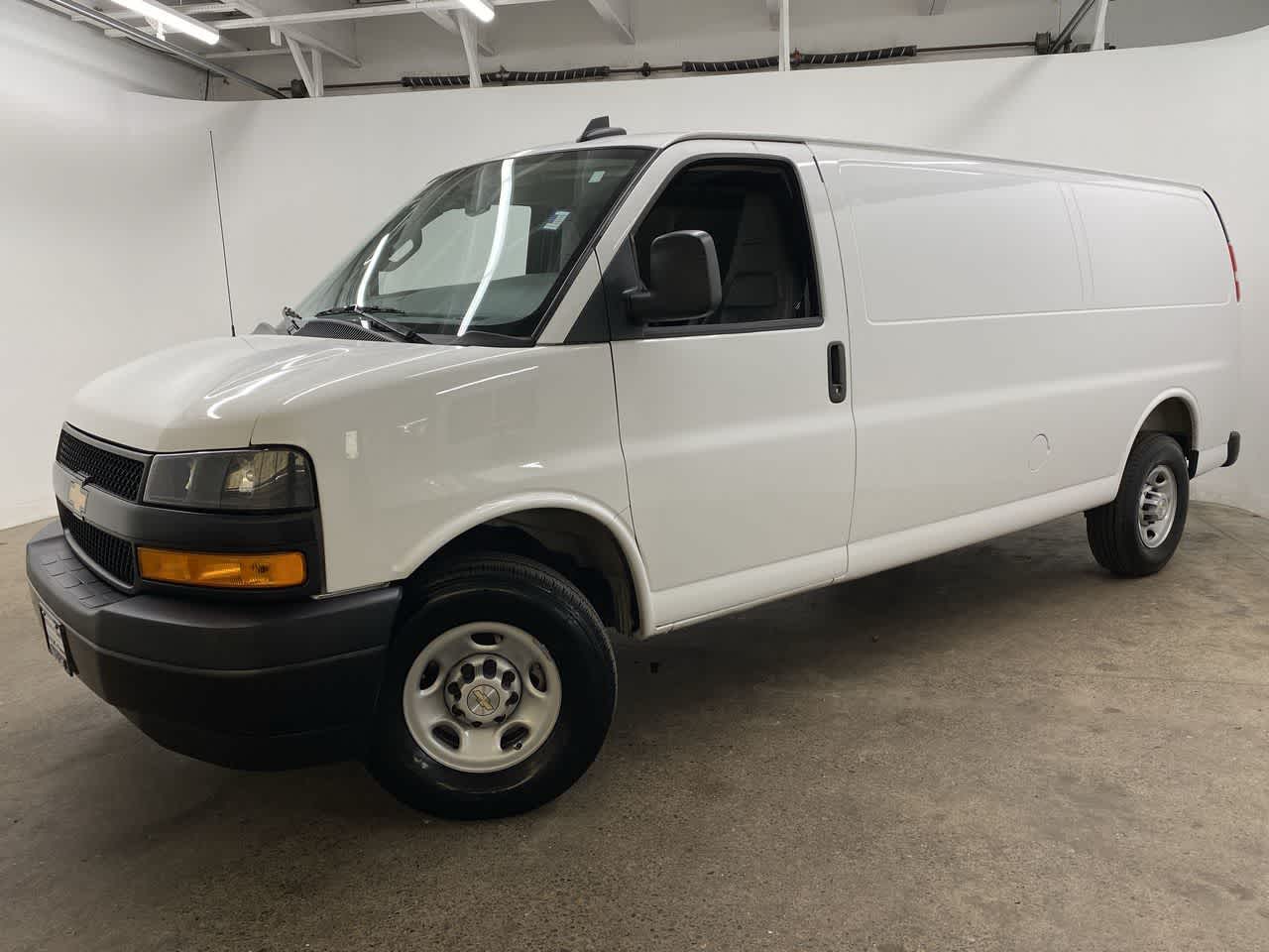 2025 Chevrolet Express Cargo 2500 RWD
