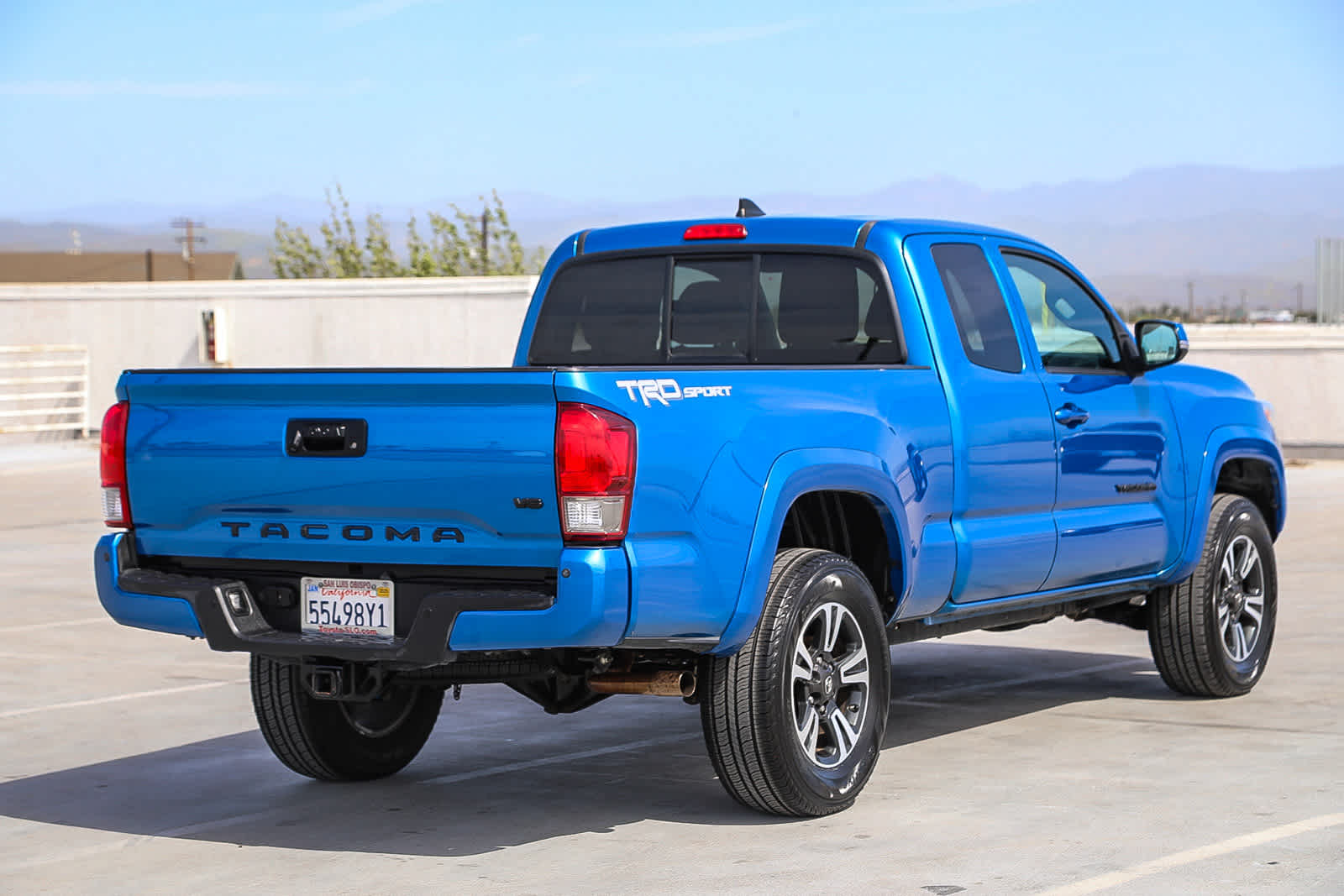 View vehicle photo 5