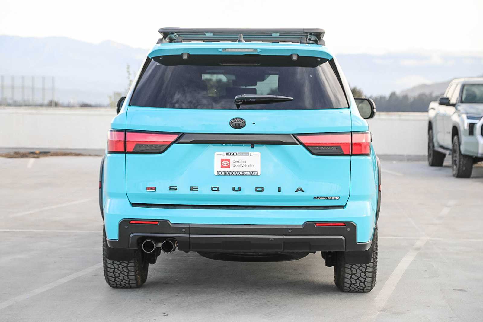 View vehicle photo 6