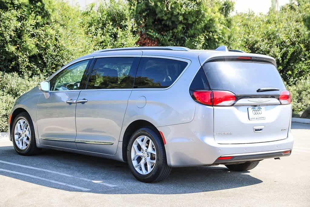 2020 Chrysler Pacifica Limited 6