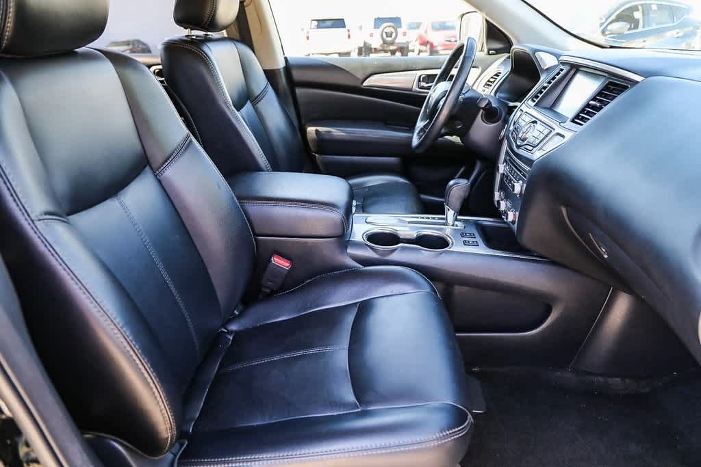2019 Nissan Pathfinder SL 15