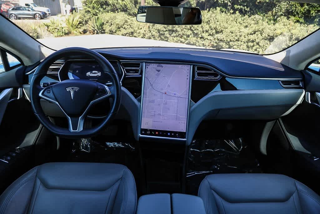 2016 Tesla Model S 70 11