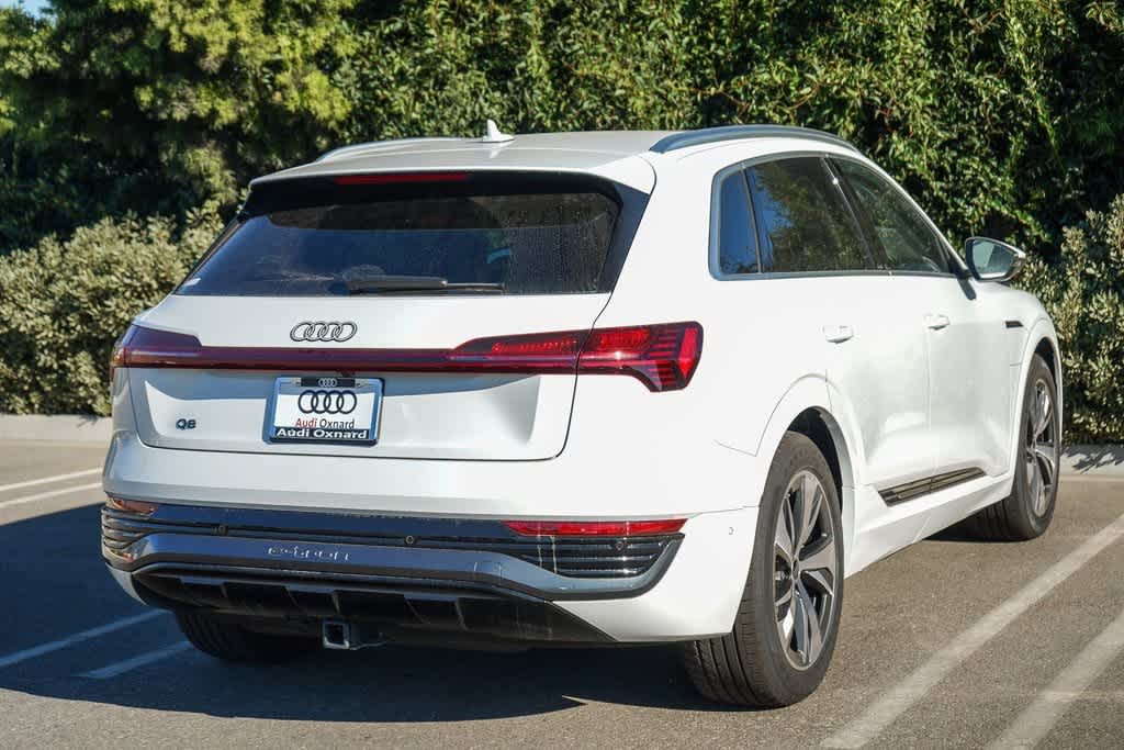 2024 Audi Q8 e-tron Premium Plus 4