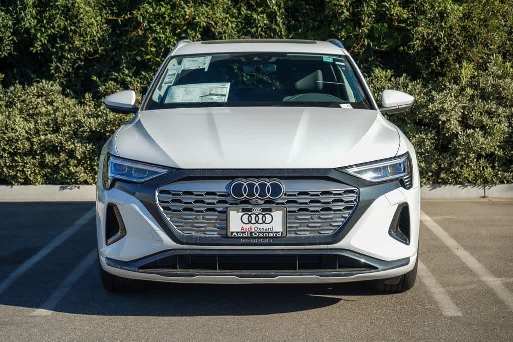 2024 Audi Q8 e-tron Premium Plus 2