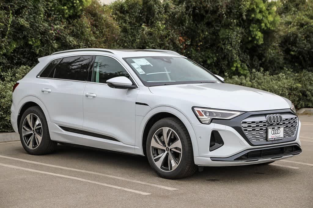 2024 Audi Q8 e-tron Premium Plus 3