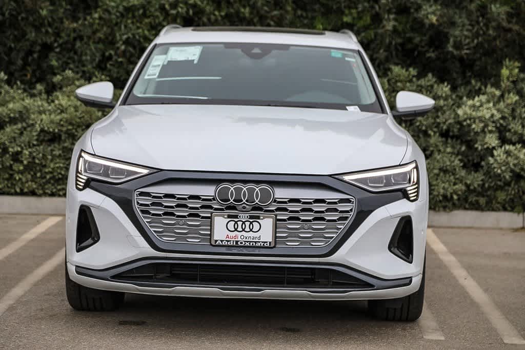 2024 Audi Q8 e-tron Premium Plus 2