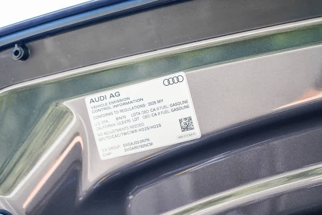 2025 Audi Q7 Premium 30