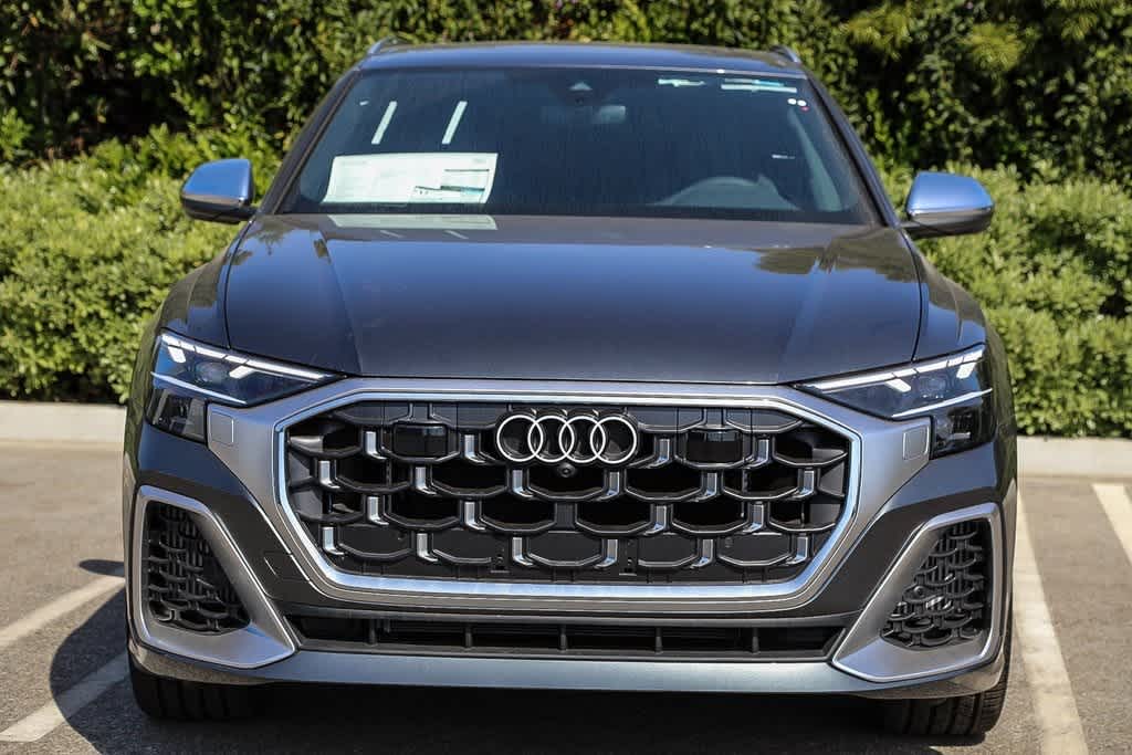 2024 Audi SQ8 Premium Plus 2