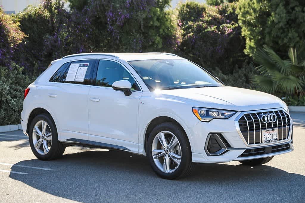 2022 Audi Q3 S line Premium 3