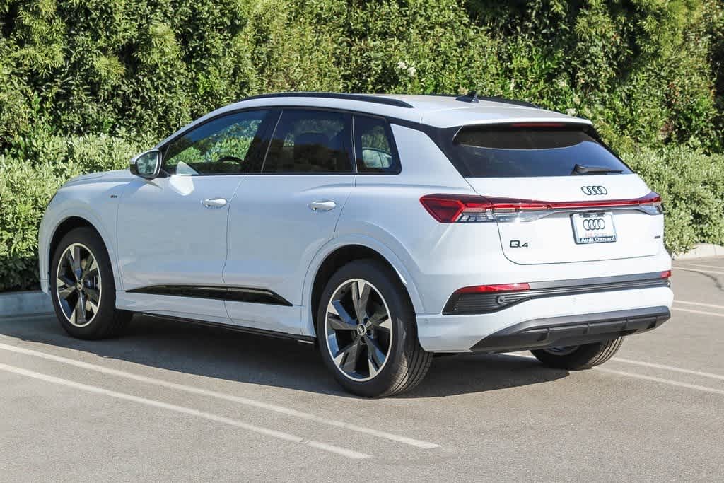 2024 Audi Q4 e-tron Premium Plus 8